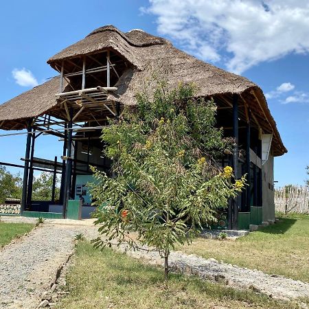 Enshama Game Lodge And Campsite Katunguru エクステリア 写真