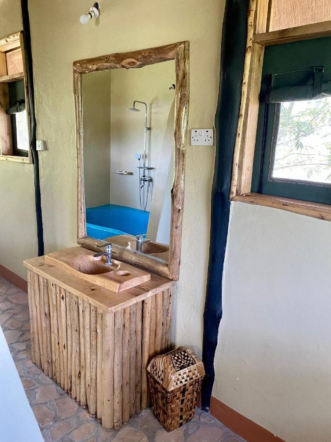 Enshama Game Lodge And Campsite Katunguru エクステリア 写真