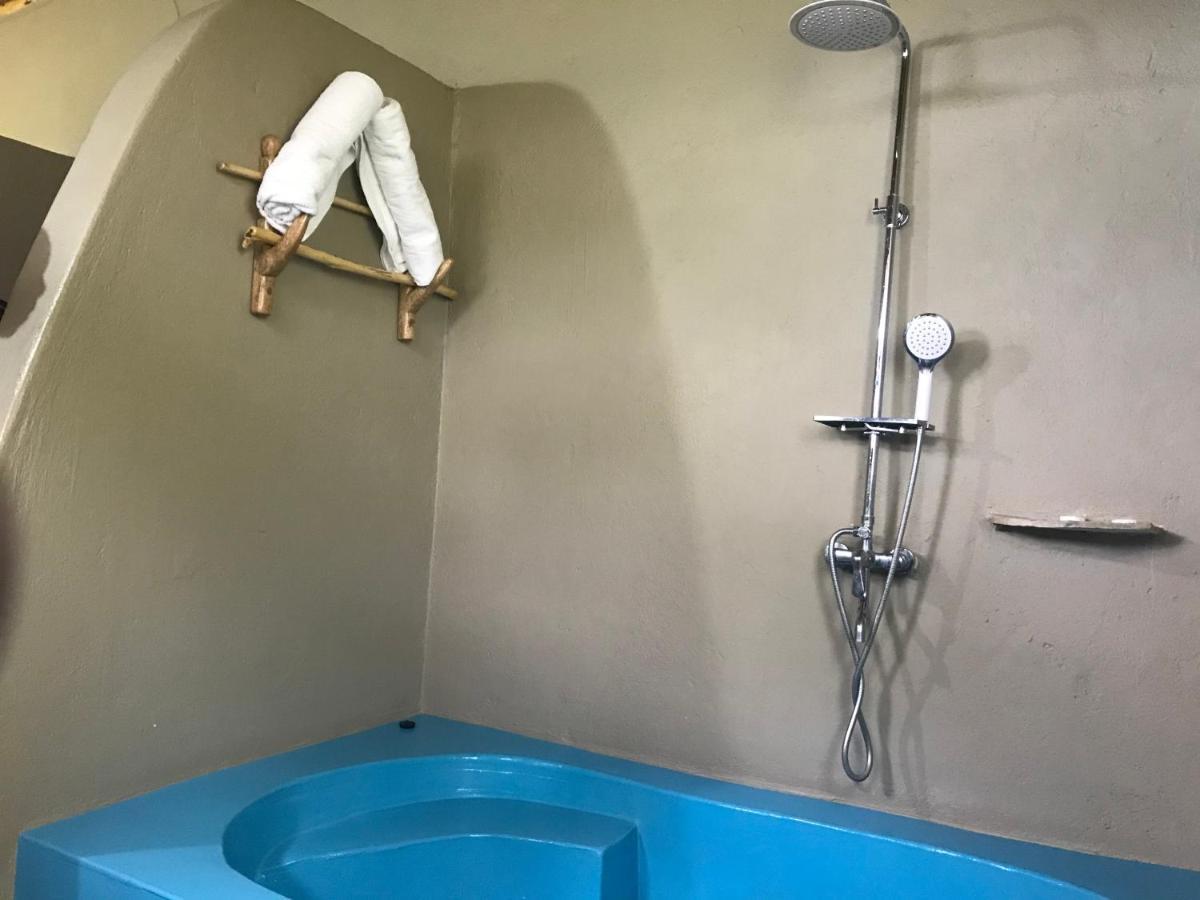 Enshama Game Lodge And Campsite Katunguru エクステリア 写真