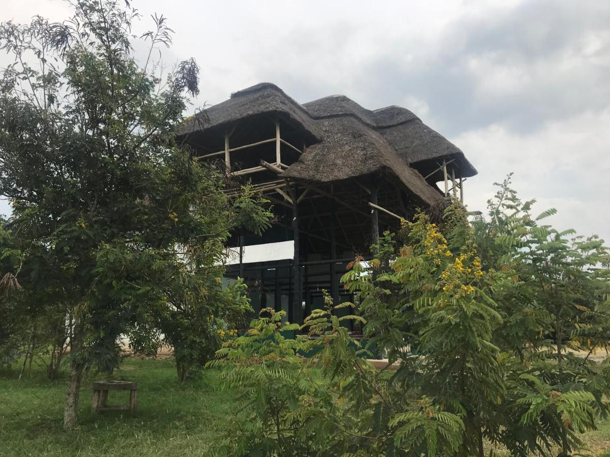Enshama Game Lodge And Campsite Katunguru エクステリア 写真