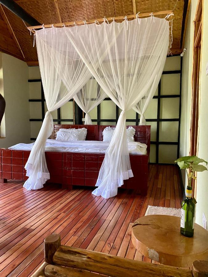 Enshama Game Lodge And Campsite Katunguru エクステリア 写真